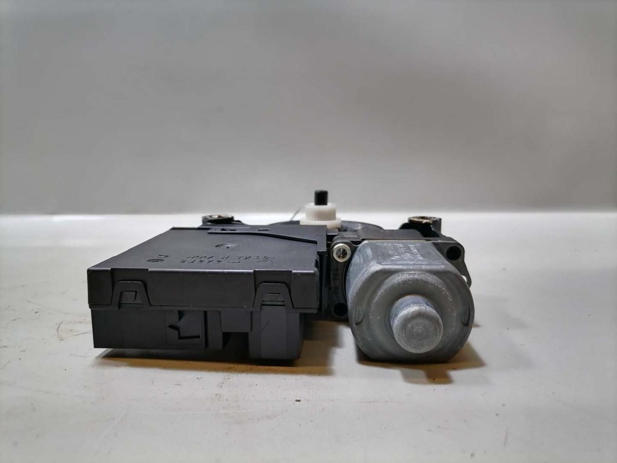 VW Golf Plus original Fensterhebermotor vorn rechts Bj.2011